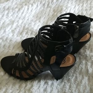 Women's black dress sandals